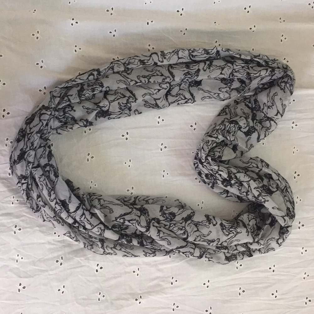 Infiniti Scarf